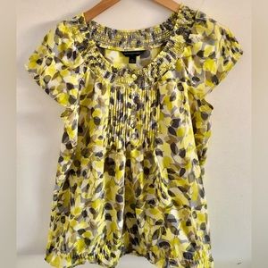 NWOT Banana Republic Women’s Blouse Medium